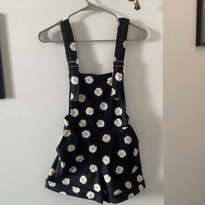 NWT Blackmilk Clothing - Peace Daisy Short Overalls - LIMITED size XS